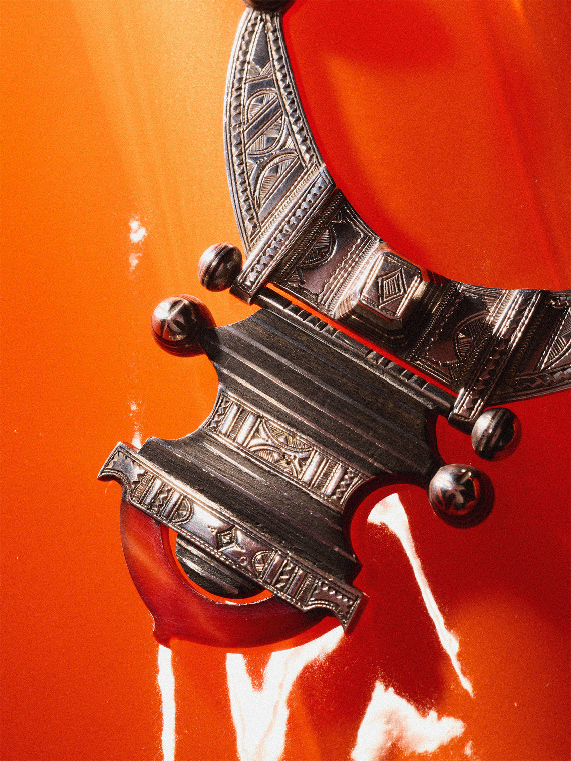 Mahnaz Collection - Women's Vintage 1994 Hermès French Bijoux Touareg Sterling Silver, Carnelian, Ebony and Leather Neck - Multiple - ABASK