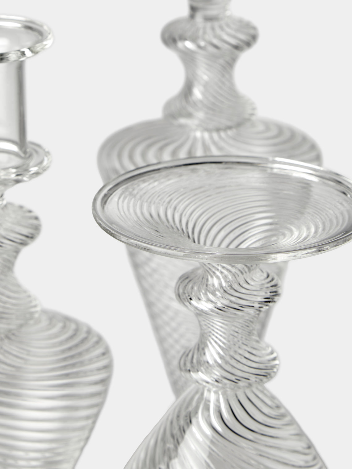 Alya Tannous - | Set of 3 | Ondara Hand-Blown Glass Candlesticks - Clear - ABASK