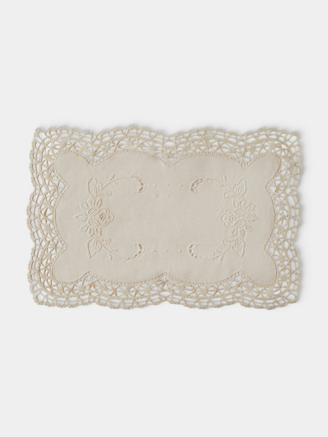 Rolane du Dreuih Creations - Lacework Linen Small Oblong Placemats (Set of 4) - Cream - ABASK - 
