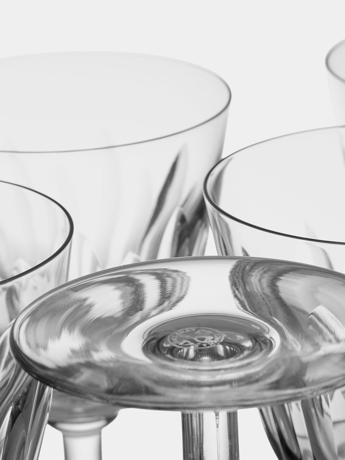 Antique and Vintage - Mid-Century Baccarat Casino Crystal Wine Glasses (Set of 18) - Clear - ABASK