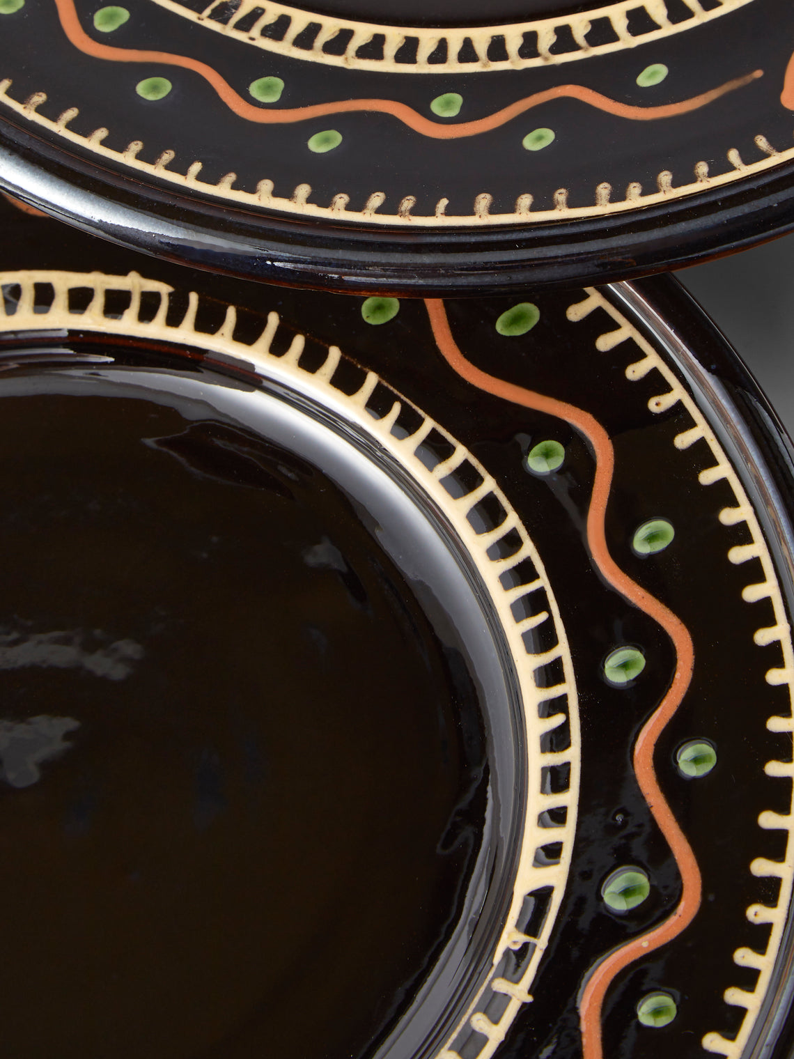 Poterie de Cliousclat - Hand-Painted Slipware Salad / Dessert Plates – 8in/21.5cm (Set of 4) - Black - ABASK