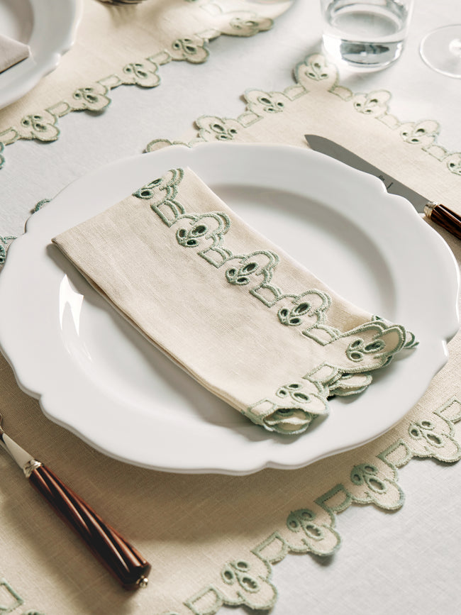 Borgo delle Tovaglie - Amalfi Embroidered Linen Napkins (Set of 4) - Natural - ABASK