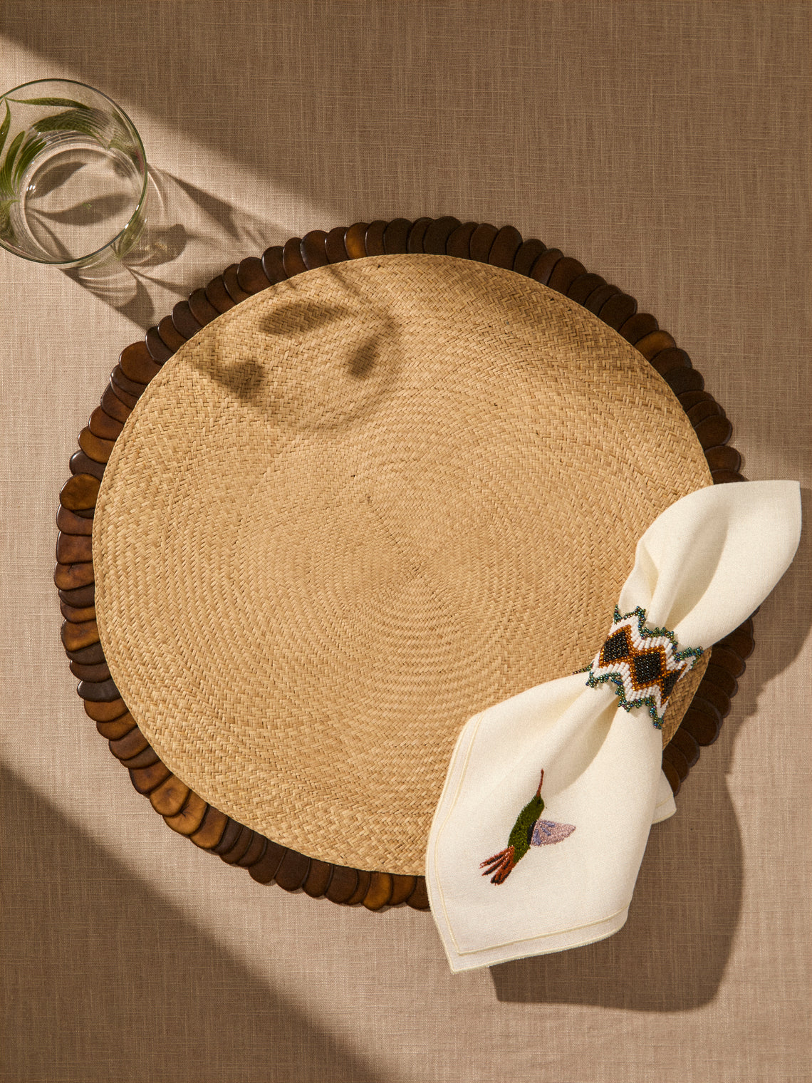 CasaLatina - | Set of 4 | Tagua Seed and Handwoven Iraca Palm Placemats - Beige - ABASK