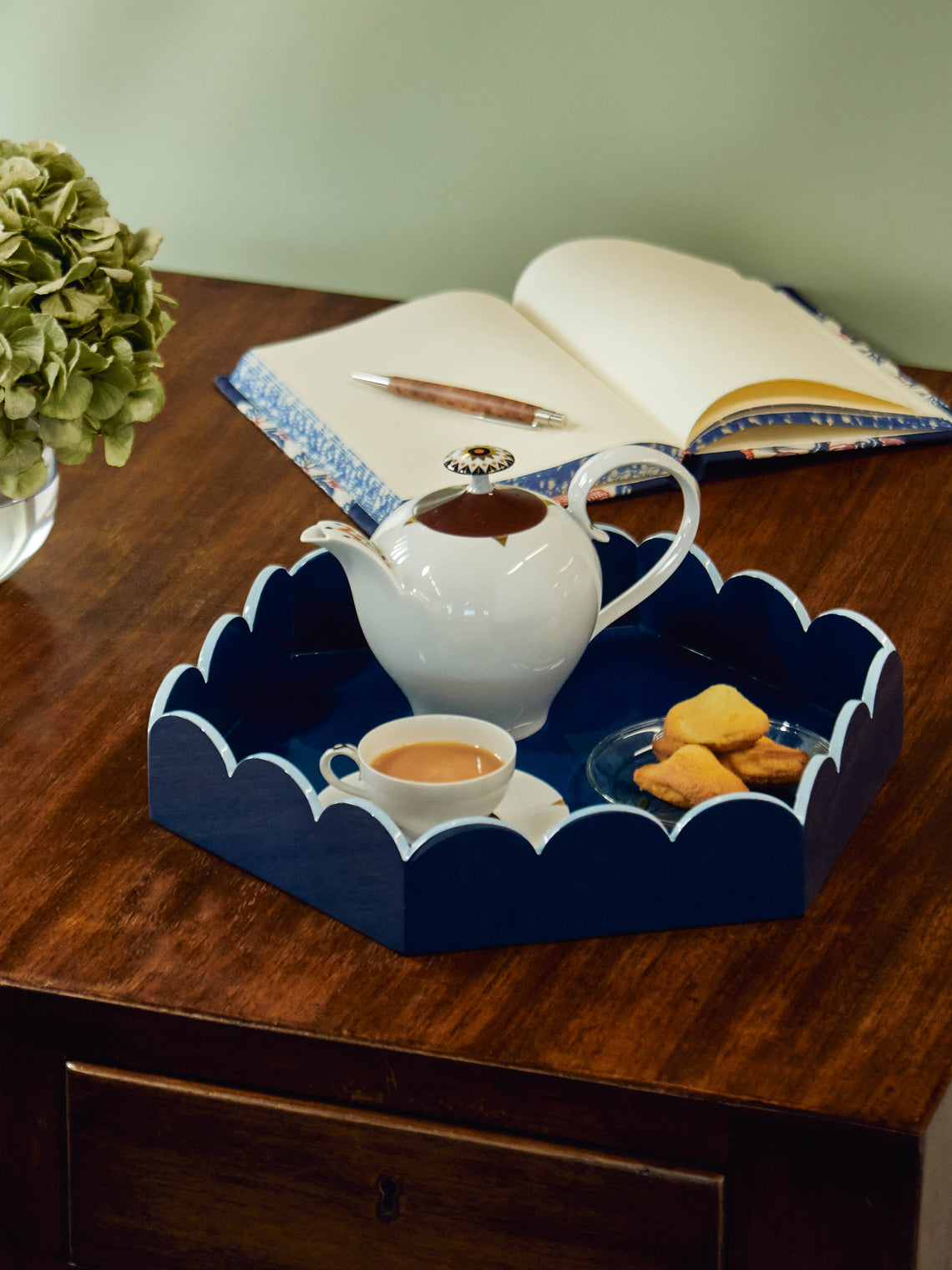 Scarlett And Sallis - Lacquered Wood Large Scalloped Tray -  - ABASK
