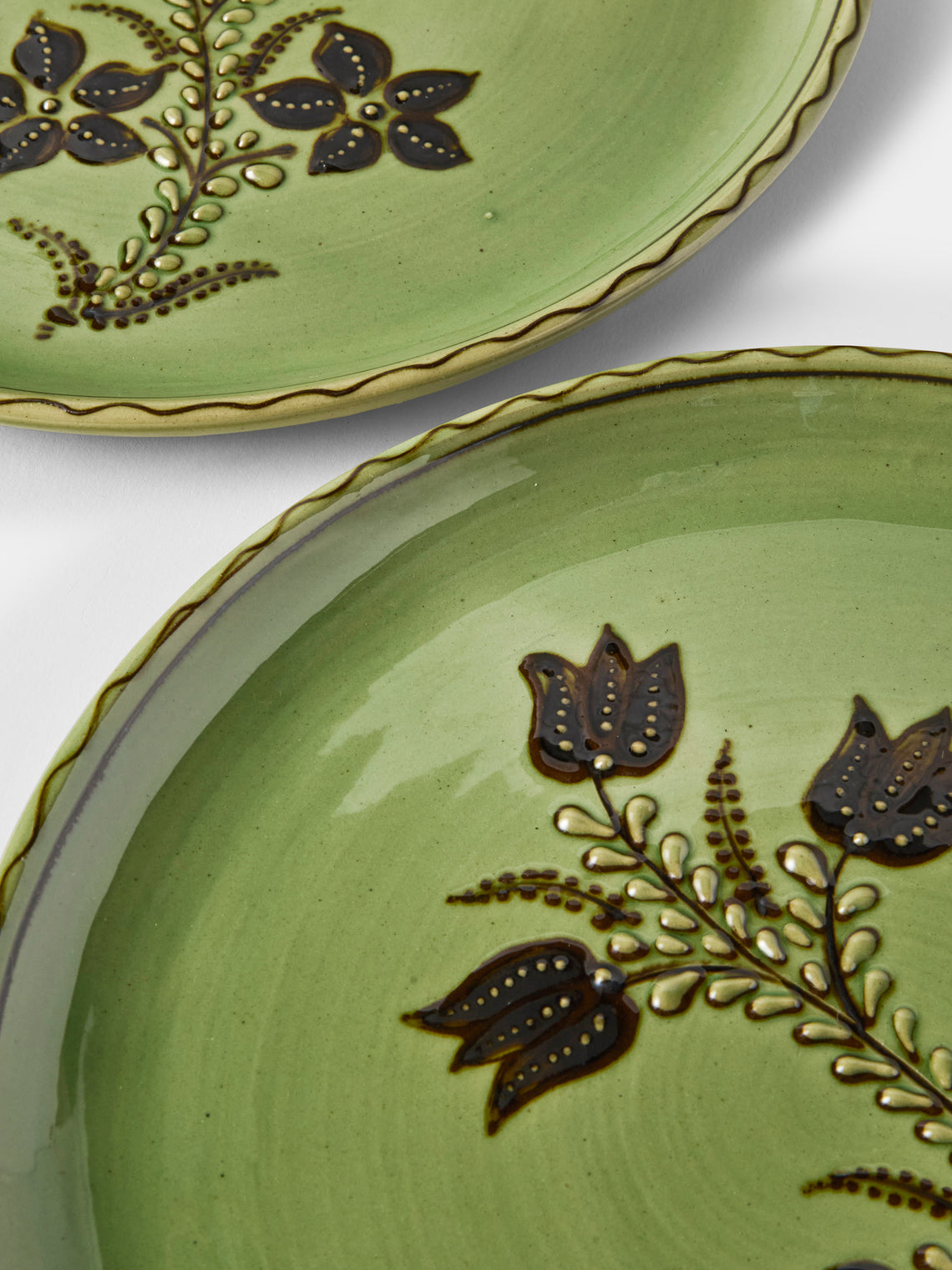 Poterie d’Évires - Flowers Hand-Painted Ceramic Dinner Plates – 9.5in/24cm (Set of 4) - Green - ABASK