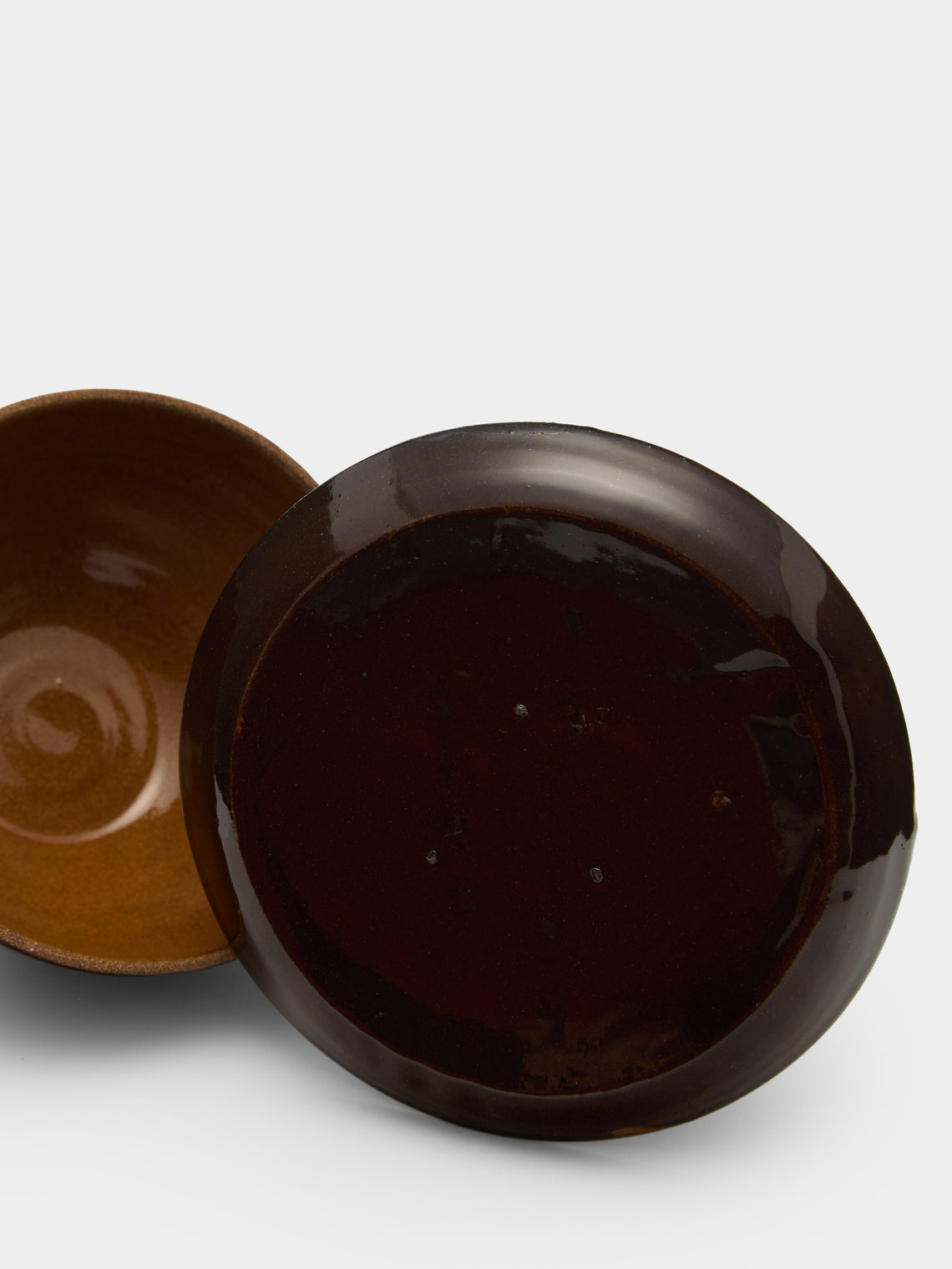 Poterie d’Évires - Flowers Hand-Painted Ceramic Small Lidded Butter Dish - Dark brown - ABASK