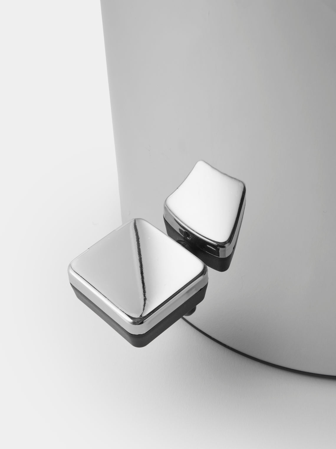 Decor Walther - Chrome Wastepaper Bin - Chrome - ABASK