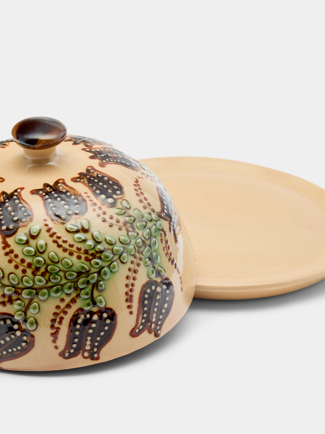 Poterie d’Évires - Flowers Hand-Painted Ceramic Small Butter Dish - Cream - ABASK