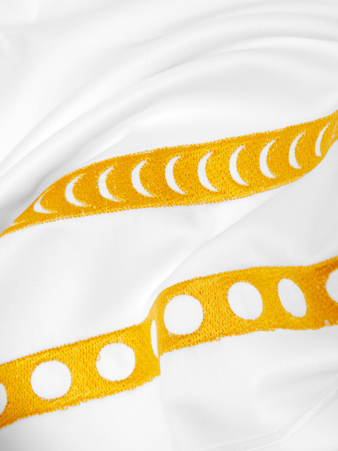 Loretta Caponi - Moon Hand-Embroidered Cotton King-Size Pillowcases (Set of 2) - White - ABASK