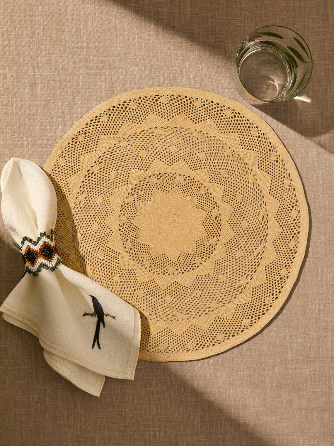 CasaLatina - | Set of 4 | Palm Lace Handwoven Iraca Palm Placemats - Beige - ABASK
