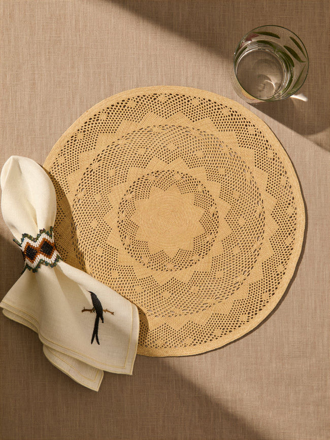 CasaLatina - | Set of 4 | Palm Lace Handwoven Iraca Palm Placemats - Beige - ABASK