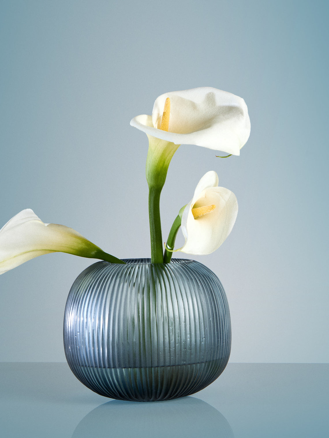 Micheluzzi Glass - Riccio Oceano Coste Hand-Blown Murano Glass Vase (8in/20cm) - Blue - ABASK