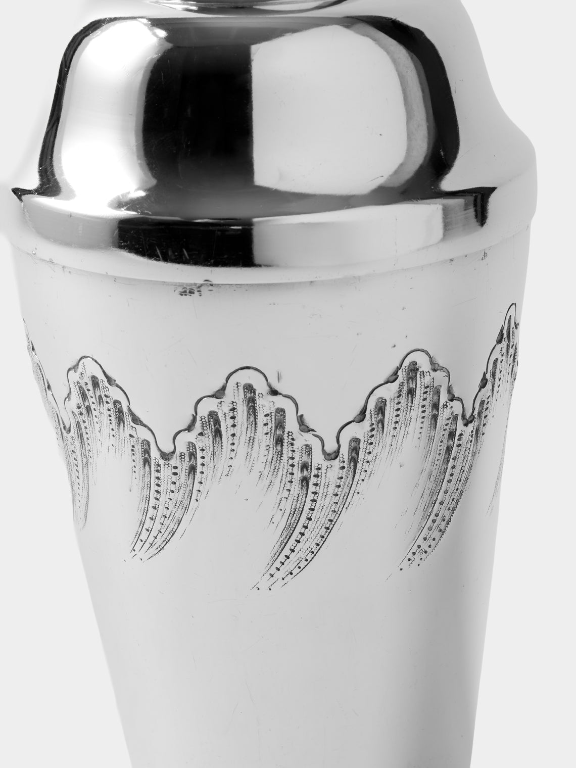 Antique and Vintage - Mid-Century Silver-Plated Cocktail Shaker - Silver - ABASK