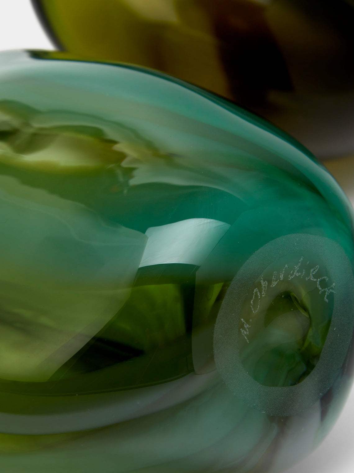 Michele Oberdieck - Olive Pod Hand-Blown Glass Bud Vases – 6in/15cm (Set of 2) - Green - ABASK