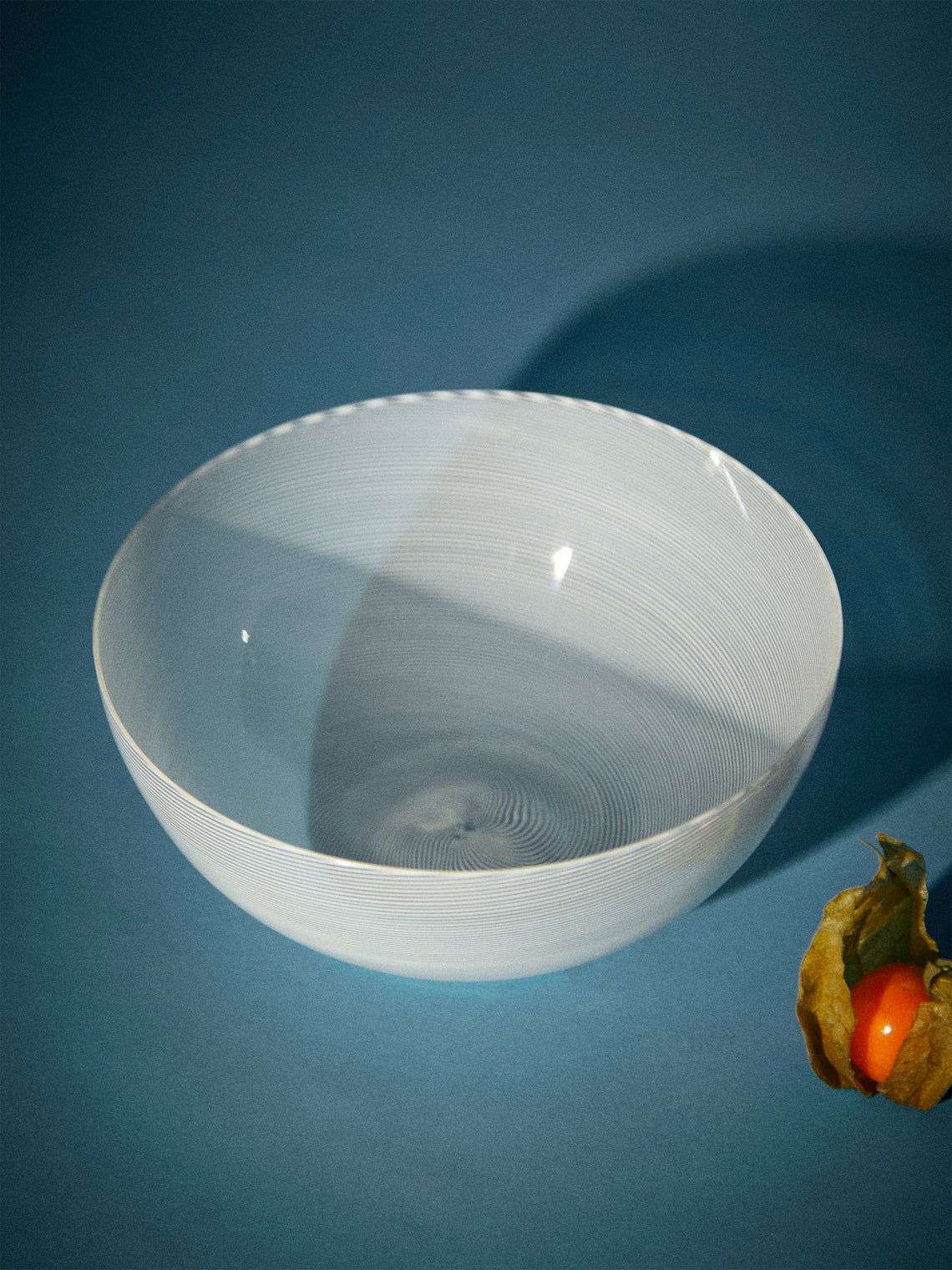 Antique and Vintage - 1960s Venini x Tapio Wirkkala Filigrana Murano Glass Bowl - White - ABASK
