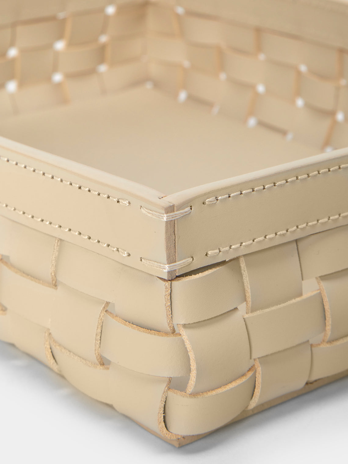 Riviere - Woven Leather Tray (10in/25cm) - Cream - ABASK