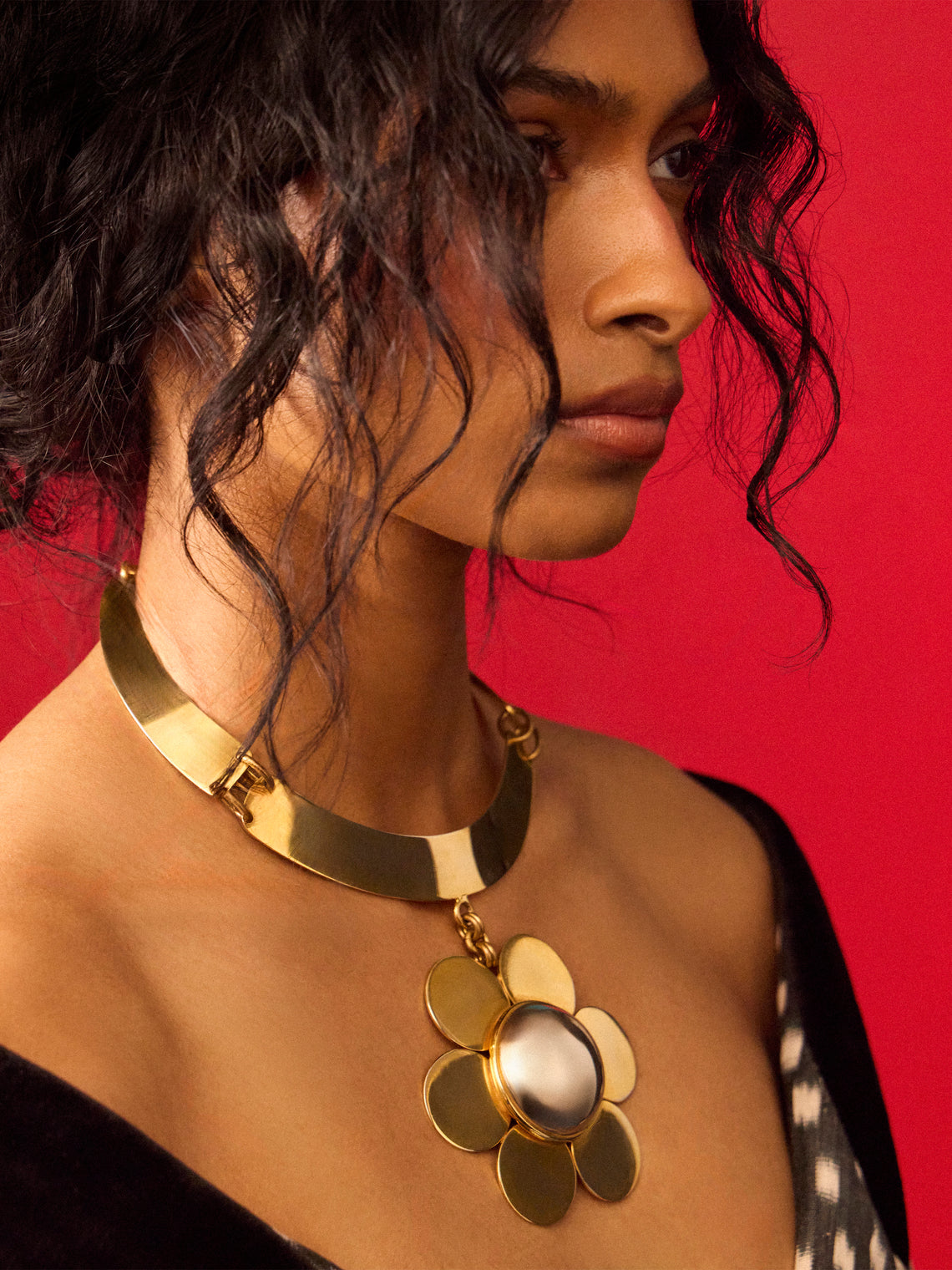Mahnaz Collection - Women's Vintage 1975 Pierre Cardin French Gold-Tone and Silver-Tone Flower Necklace - Gold - ABASK