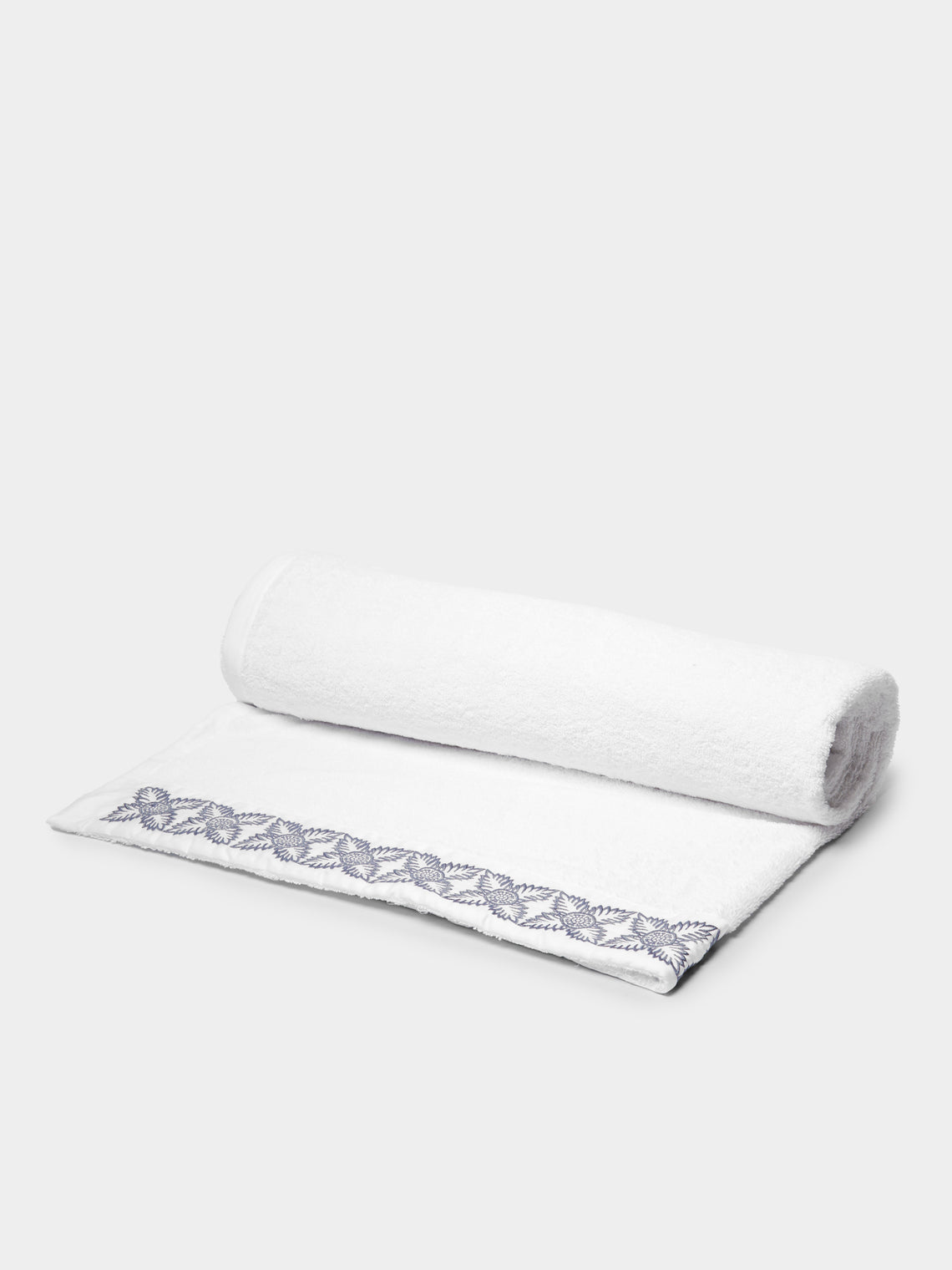 Loretta Caponi - Foliage Hand-Embroidered Cotton Bath Sheet -  - ABASK