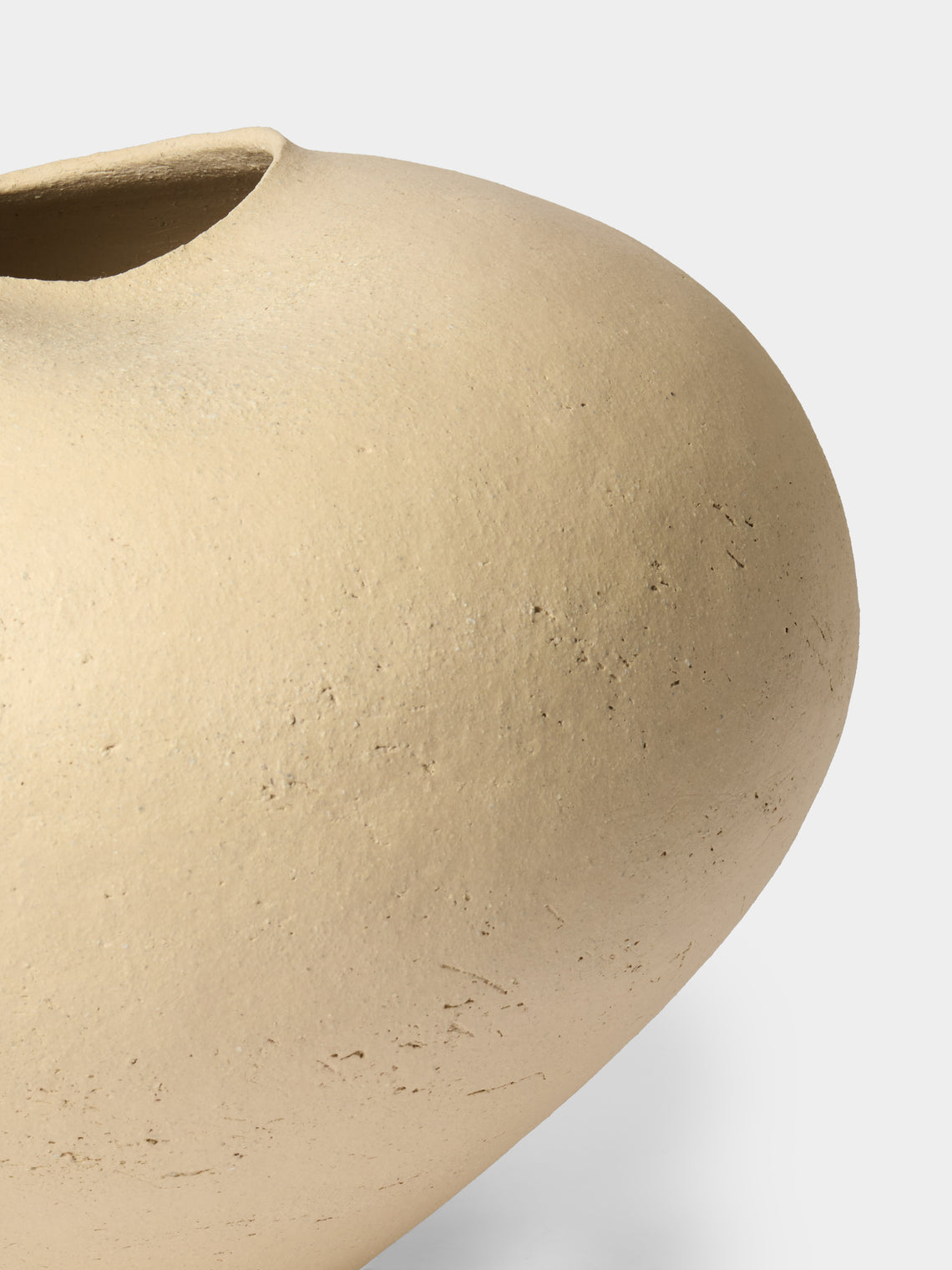 Sara Bergami - Hand-Formed Stoneware Vase (17.5in/45cm) - Beige - ABASK