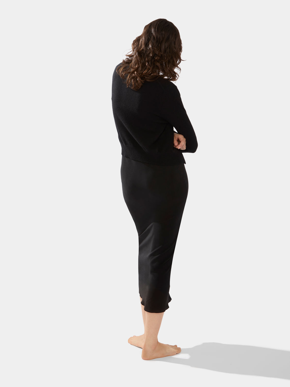 Ryan Roche - Women's Cashmere Cropped Crew-Neck Cardigan - Black - ABASK