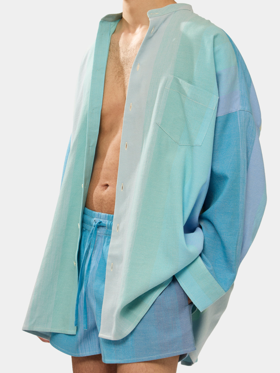 Men's The Oversized Nero-Collar Shirt | Size: M