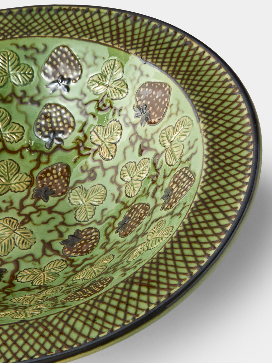 Poterie d’Évires - Strawberries Hand-Painted Ceramic Small Serving Bowl - Green - ABASK