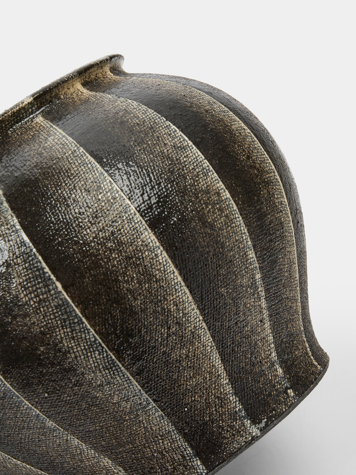 Masumi Ando - Textured Ceramic Water Jar - Gray - ABASK
