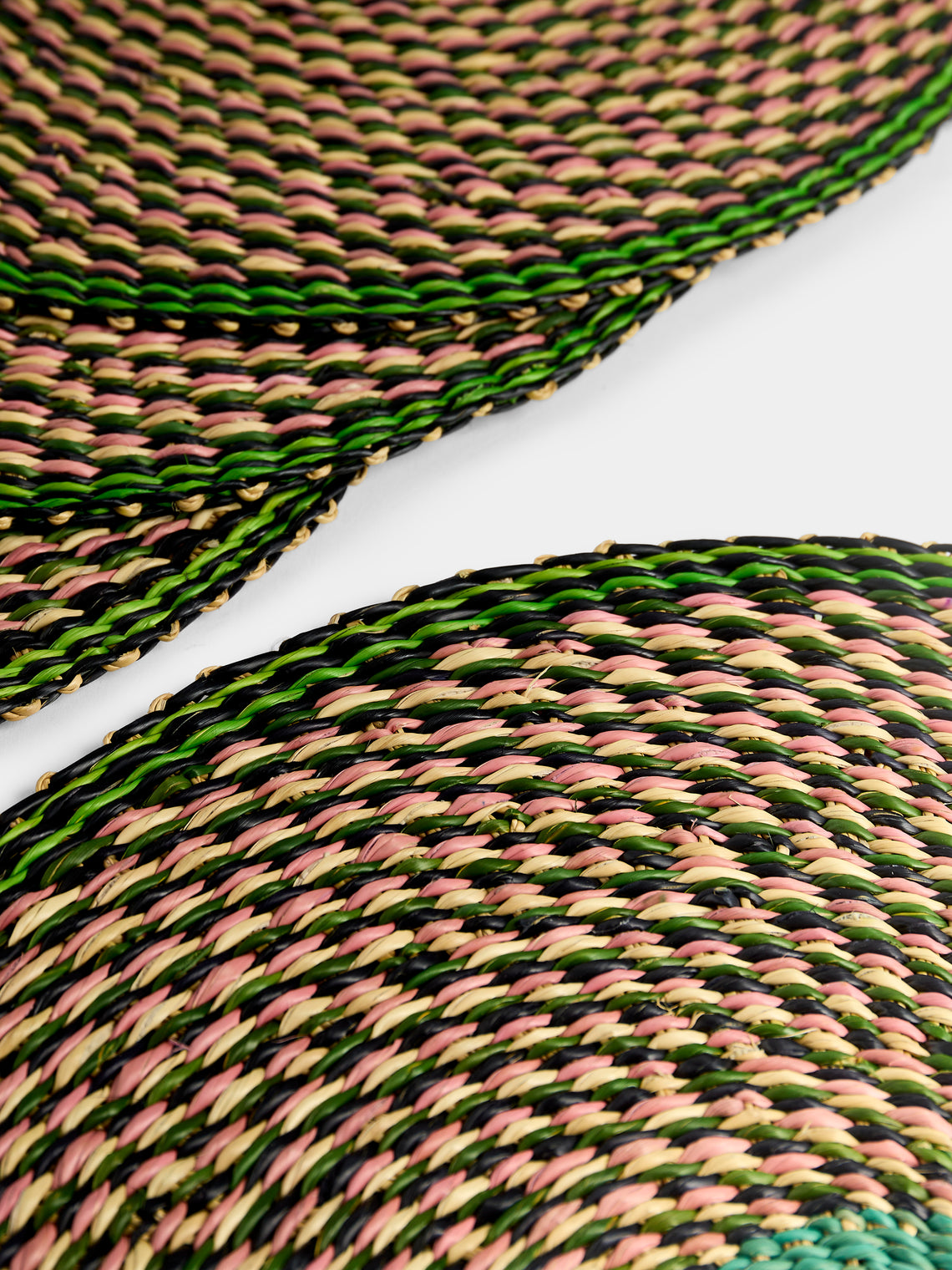Baba Tree - Handwoven Elephant Glass Placemats (Set of 4) - Green - ABASK