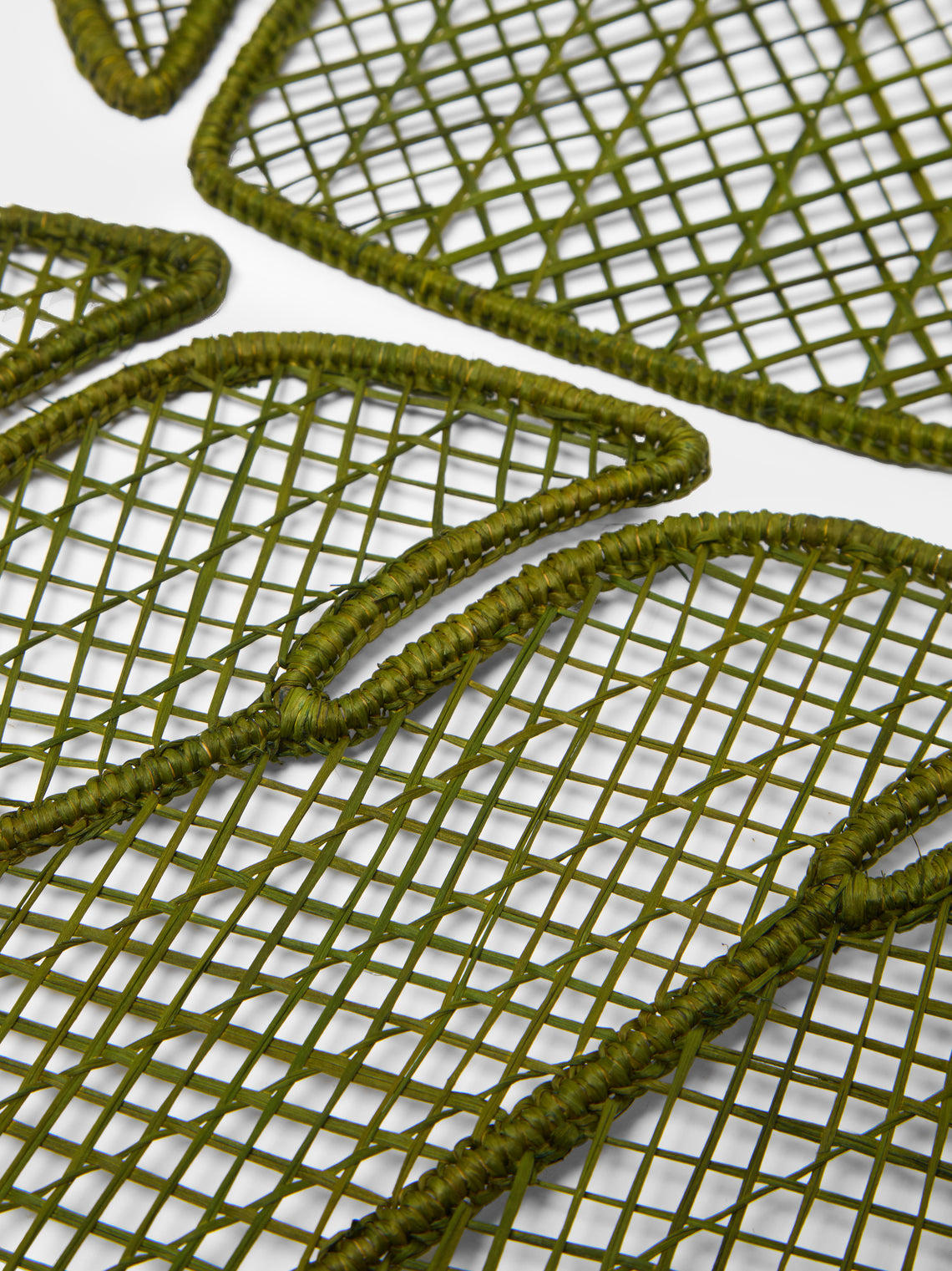 Coro Cora - Leaf Handwoven Iraca Palm Placemats (Set of 4) -  - ABASK