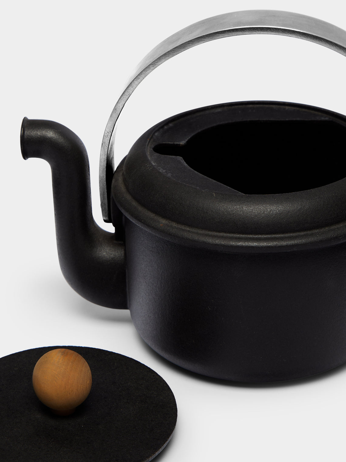 Antique and Vintage - Mid-Century Carl Auböck for Ostovics Culinar Cast Iron Kettle -  - ABASK