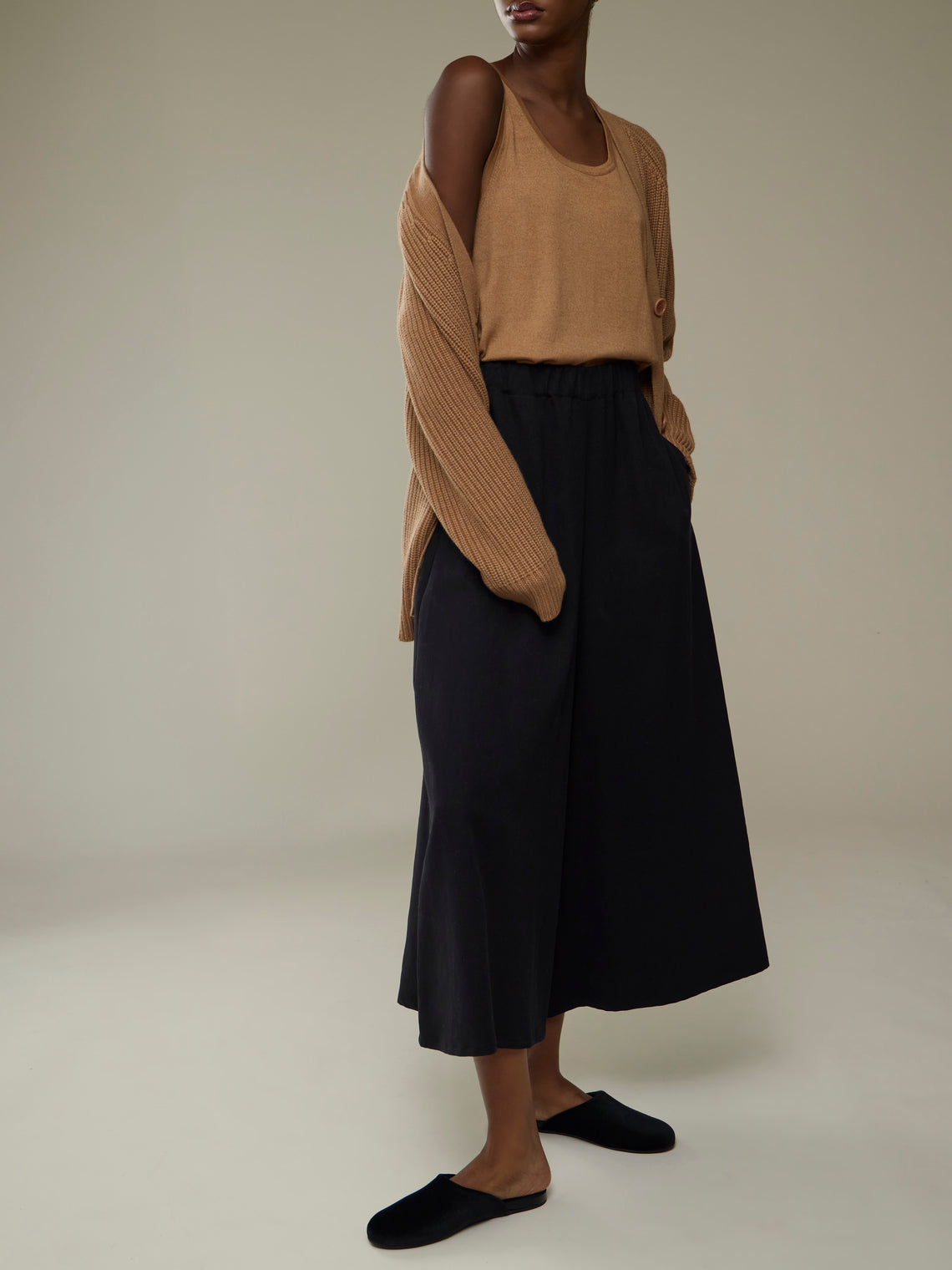 Dusan - Gaucho Linen Trousers | Size: S - Black - ABASK