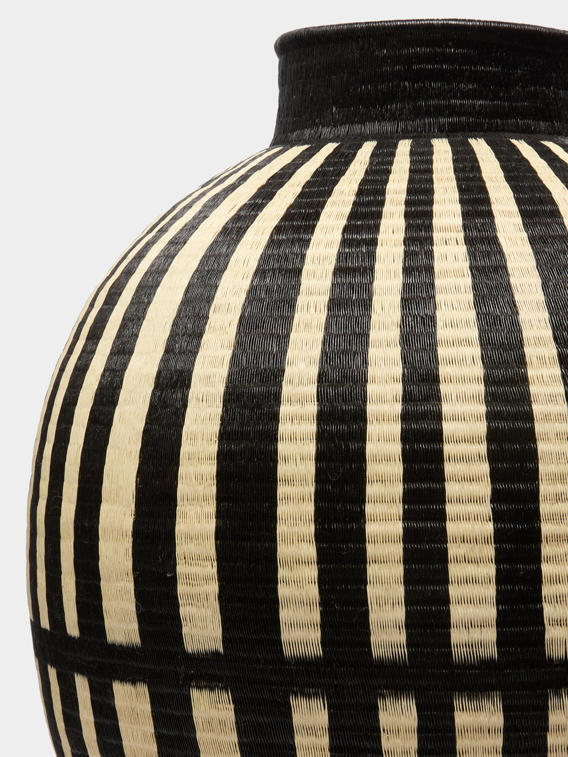 CasaLatina - Rayos Handwoven Werregue Palm Extra Large Basket -  - ABASK