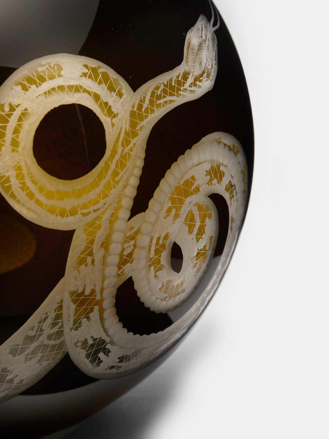 Artel - Cabinet of Curiosities Hand-Engraved Crystal Round Vase -  - ABASK