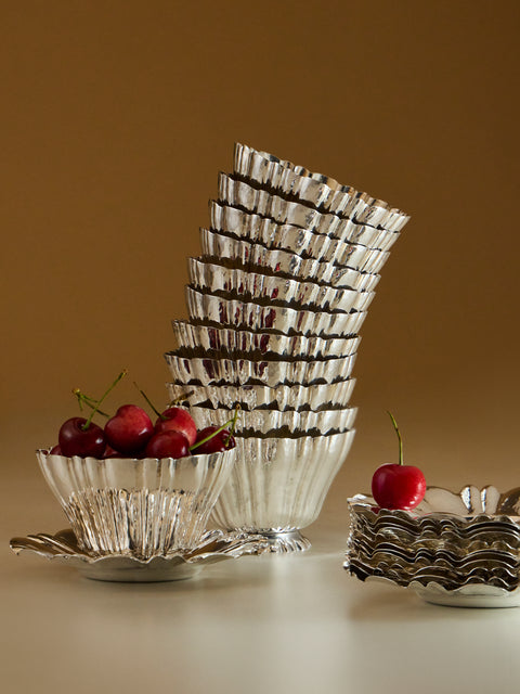 Antique and Vintage - 1930s Solid Silver Milanese Dessert Bowls and Saucers (Set of 12) - Silver - ABASK