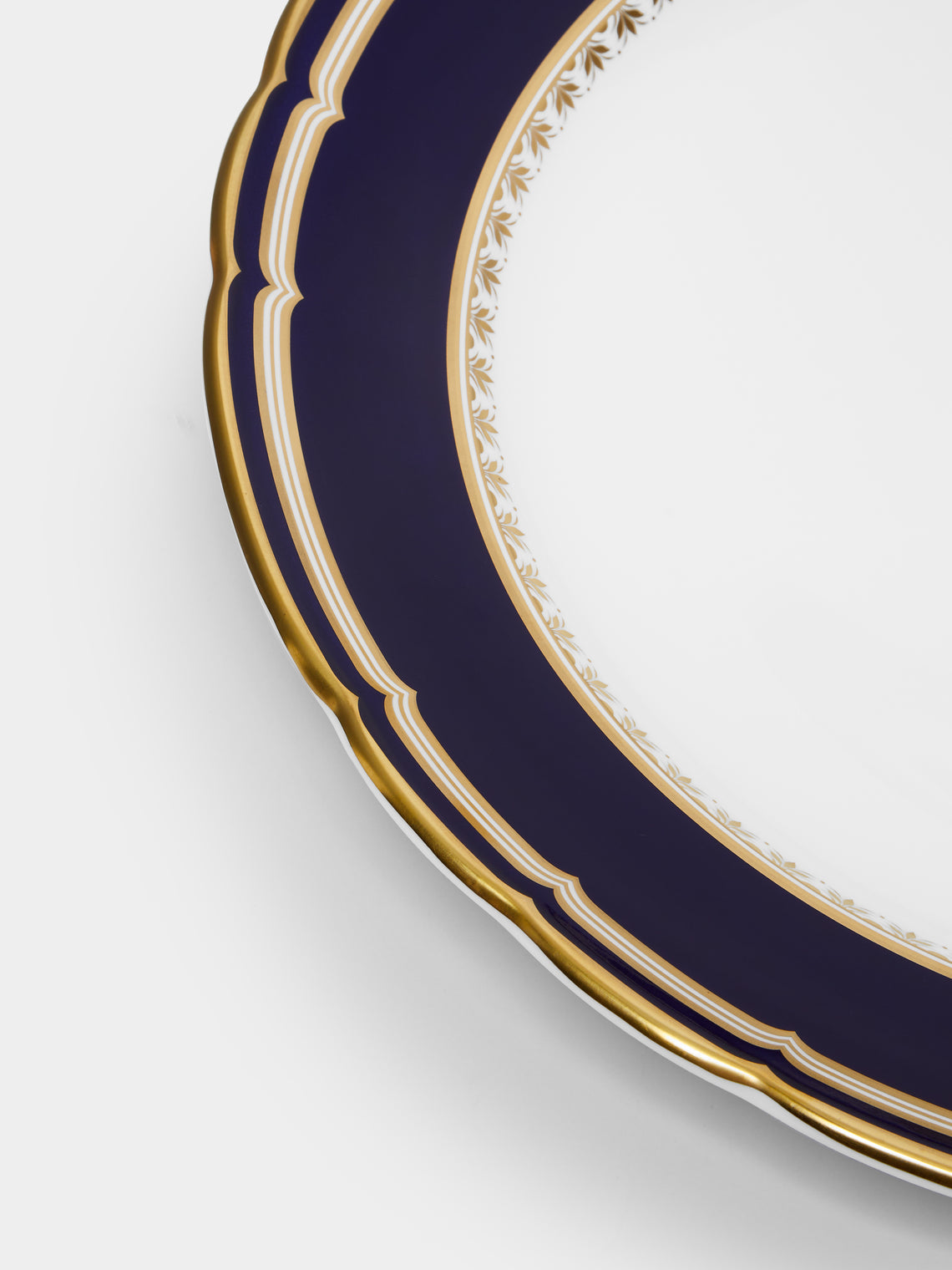 Royal Crown Derby - Ashbourne Bone China Serving Plate -  - ABASK