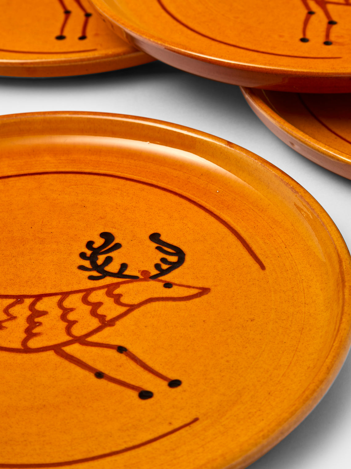 Poterie de Cliousclat - Stag Hand-Glazed Slipware Dinner Plates (Set of 4) - Ochre - ABASK