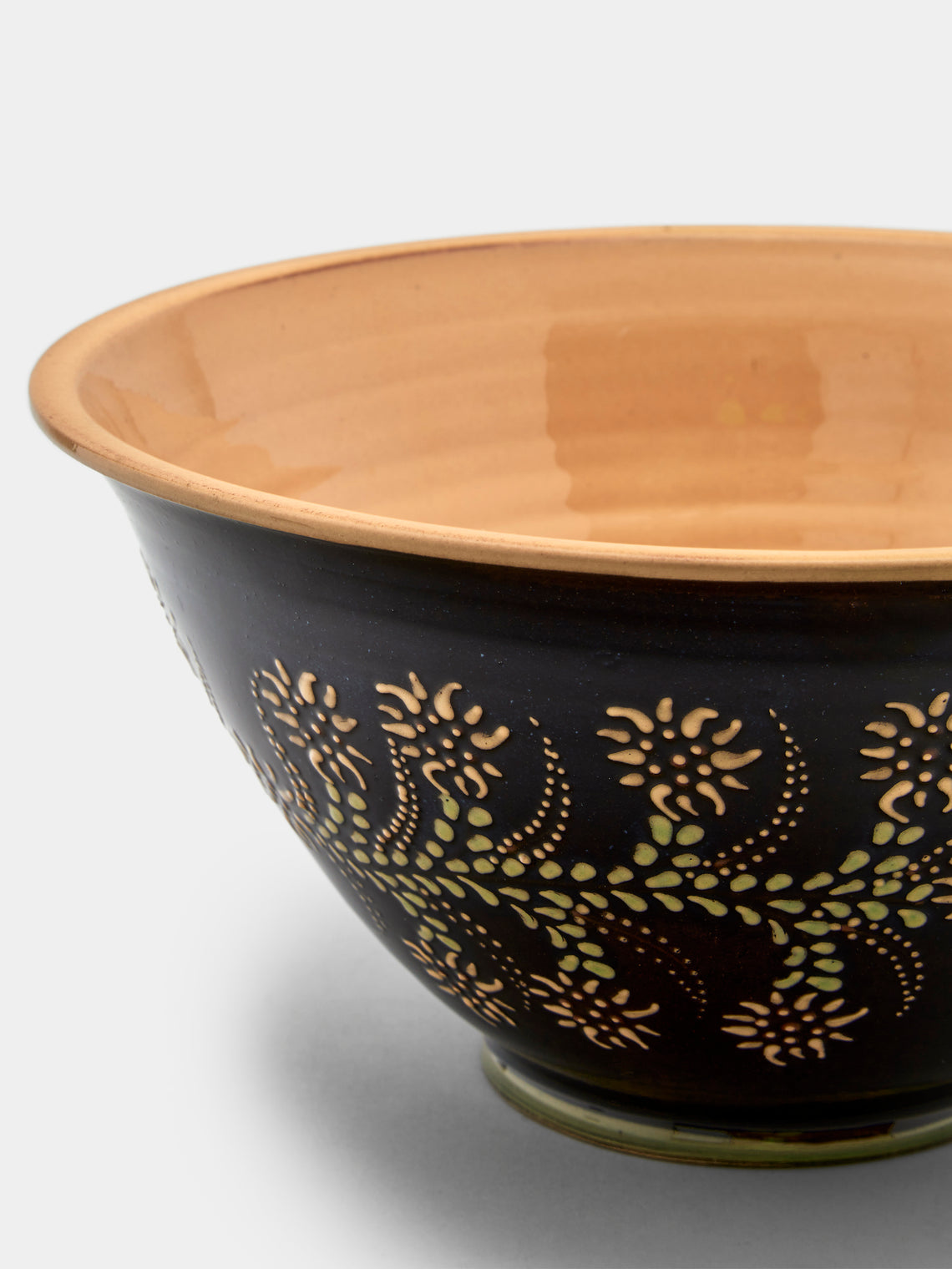 Poterie d’Évires - Flowers Hand-Painted Ceramic Large Serving Bowl - Dark brown - ABASK