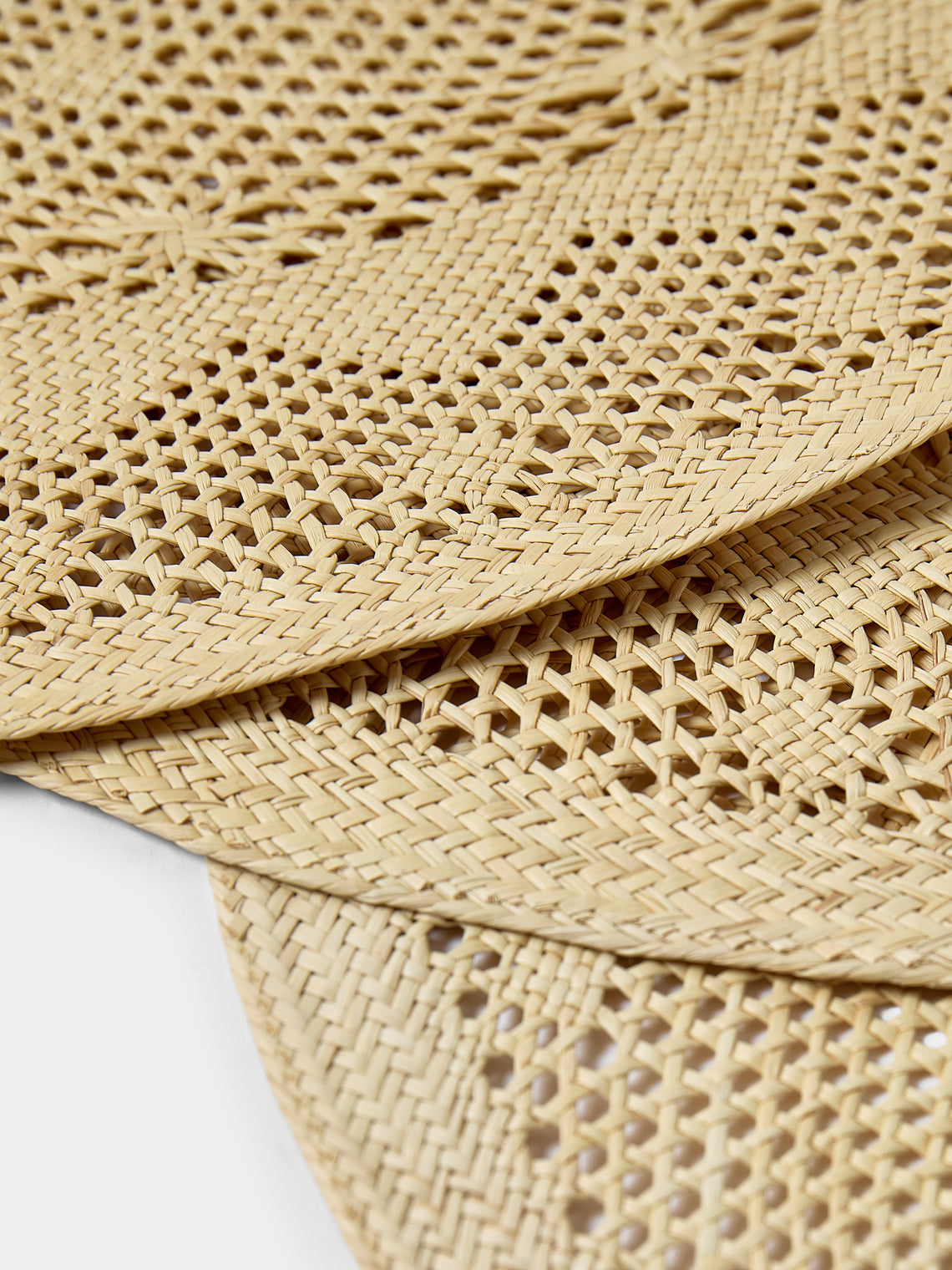 CasaLatina - | Set of 4 | Palm Lace Handwoven Iraca Palm Placemats - Beige - ABASK