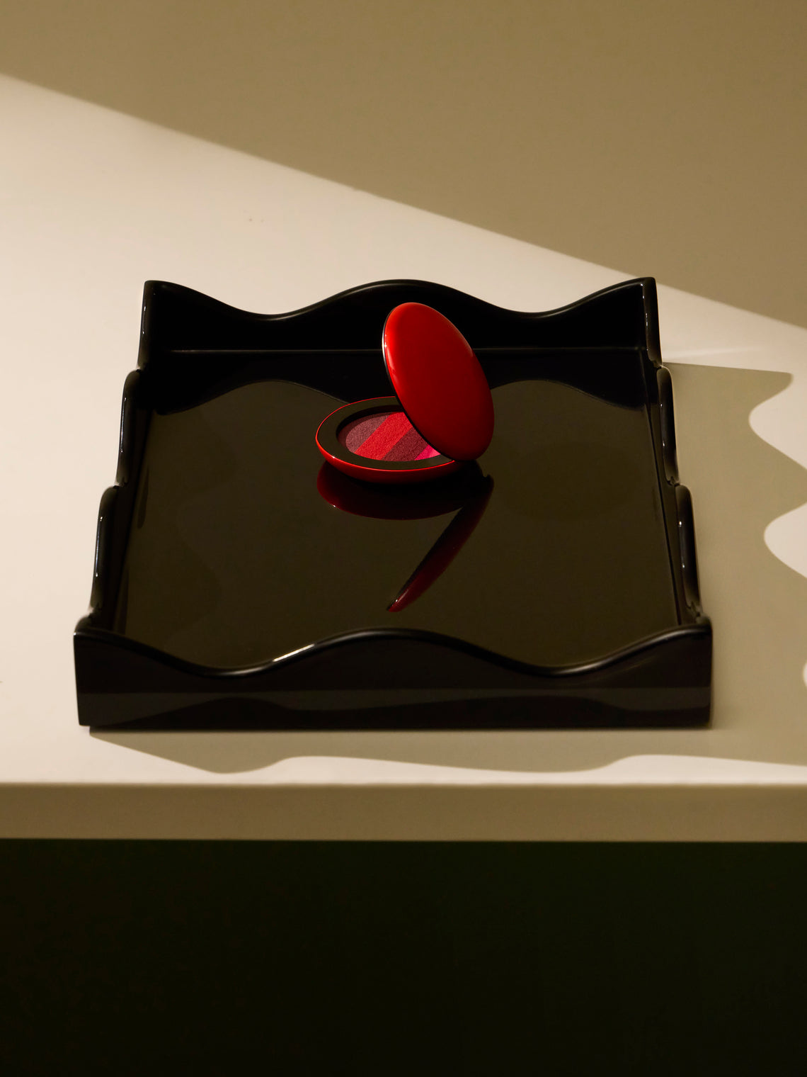 The Lacquer Company - Belle Rives Lacquered Small Tray - Black - ABASK