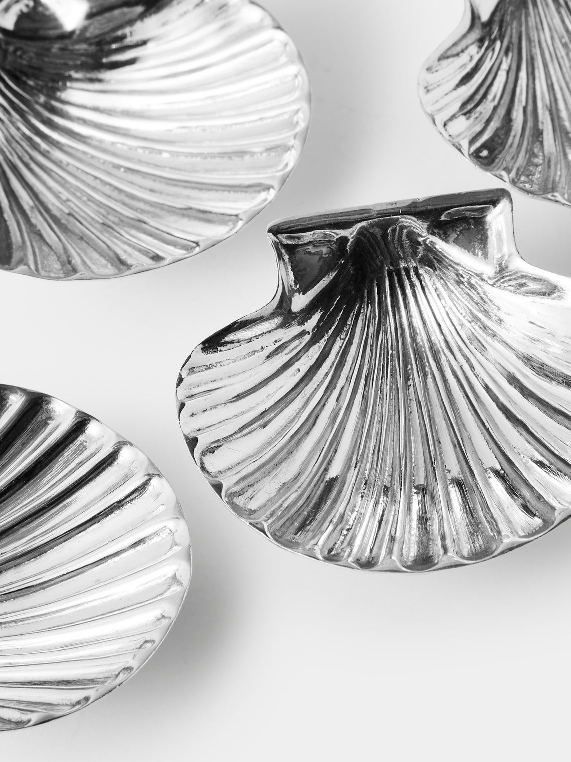 Antique and Vintage - Early-20th-Century B.Bohrmann Solid Silver Shell Dishes (Set of 4) - Silver - ABASK