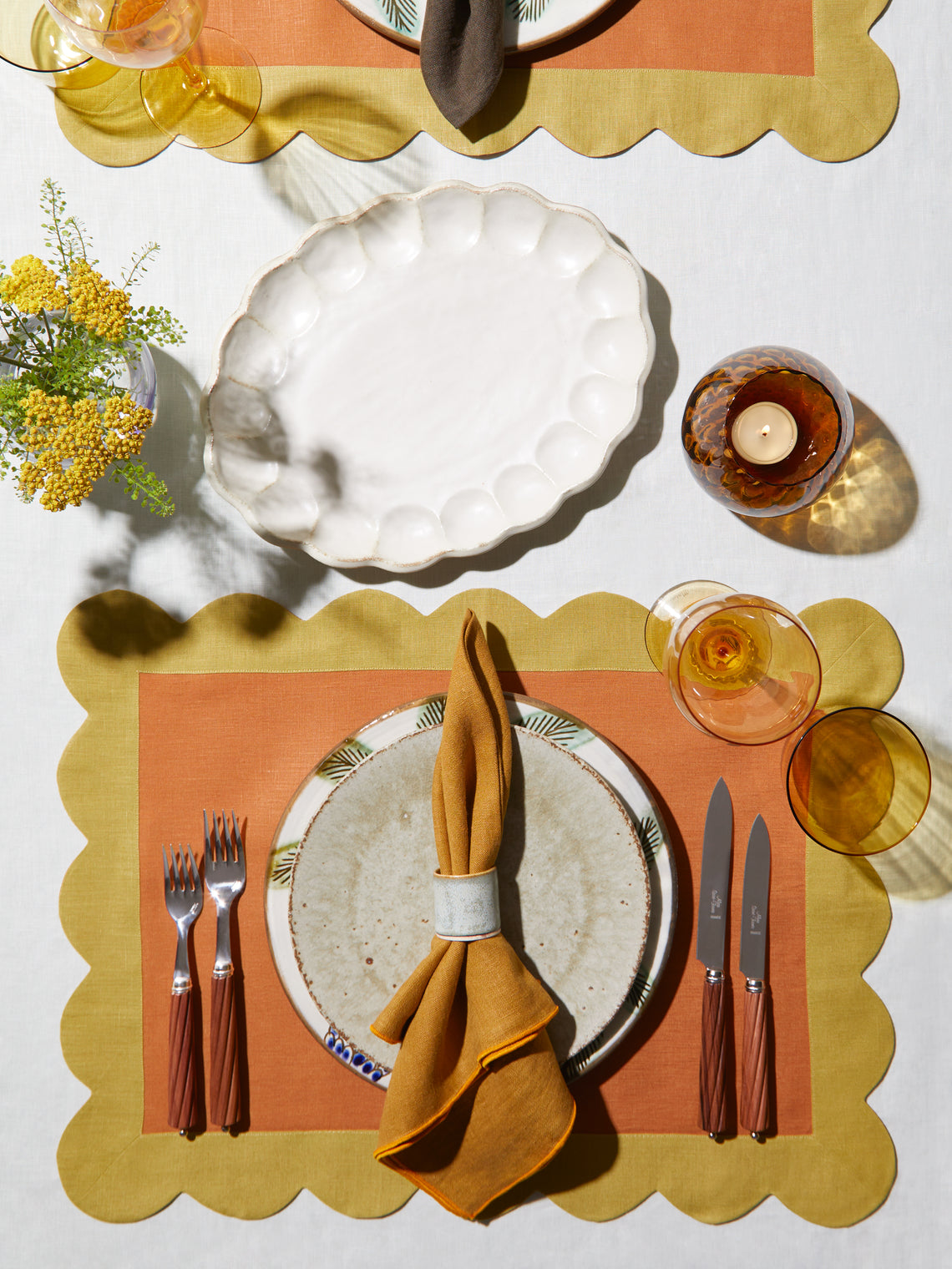 Rapallo Scalloped Linen Placemats (Set of 4)