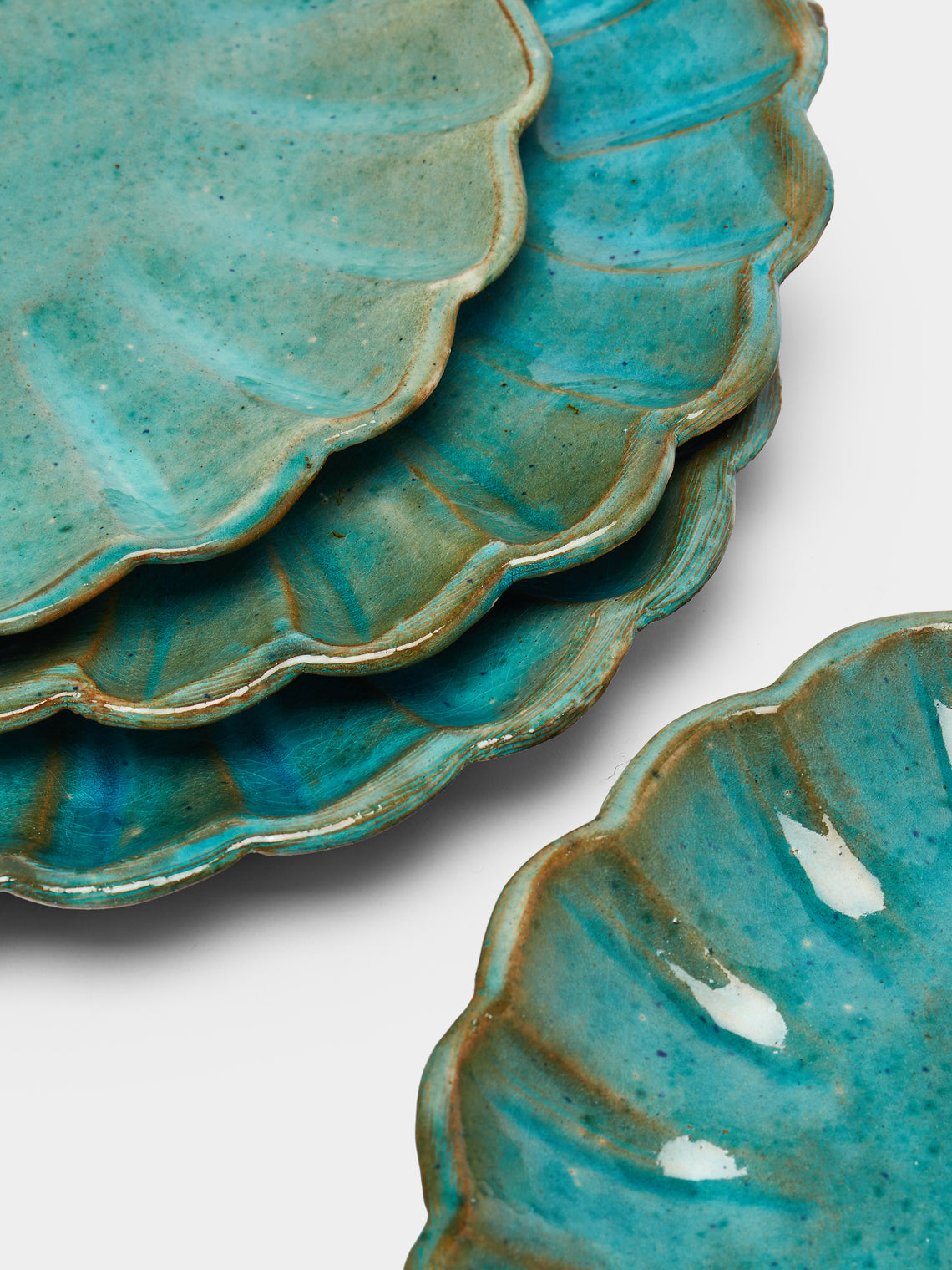Anut Cairo - Scallop Hand-Painted Ceramic Dinner Plates (Set of 4) -  - ABASK