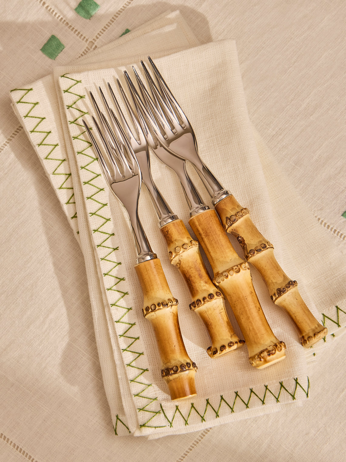 | Set of 4 | Zigzag Hand-Embroidered Linen Napkins