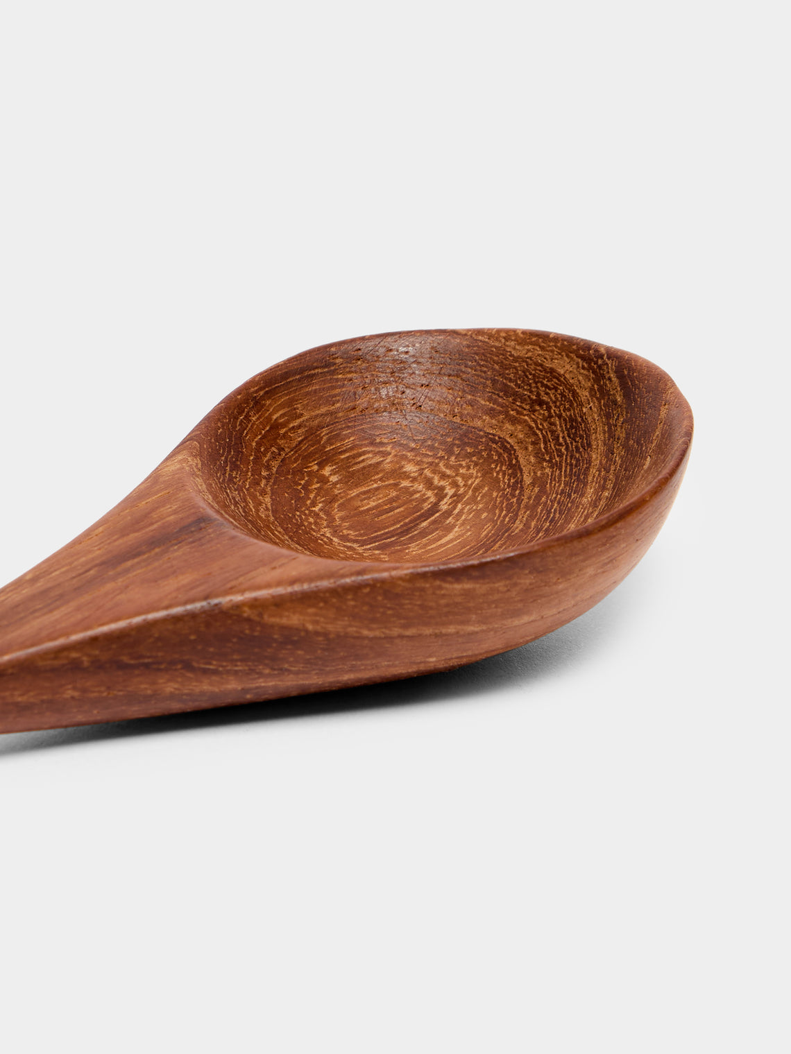 Qäsa Qäsa Carvers - Hand-Carved Mixed Wood Sugar and Coffee Scoops (Set of 2) -  - ABASK