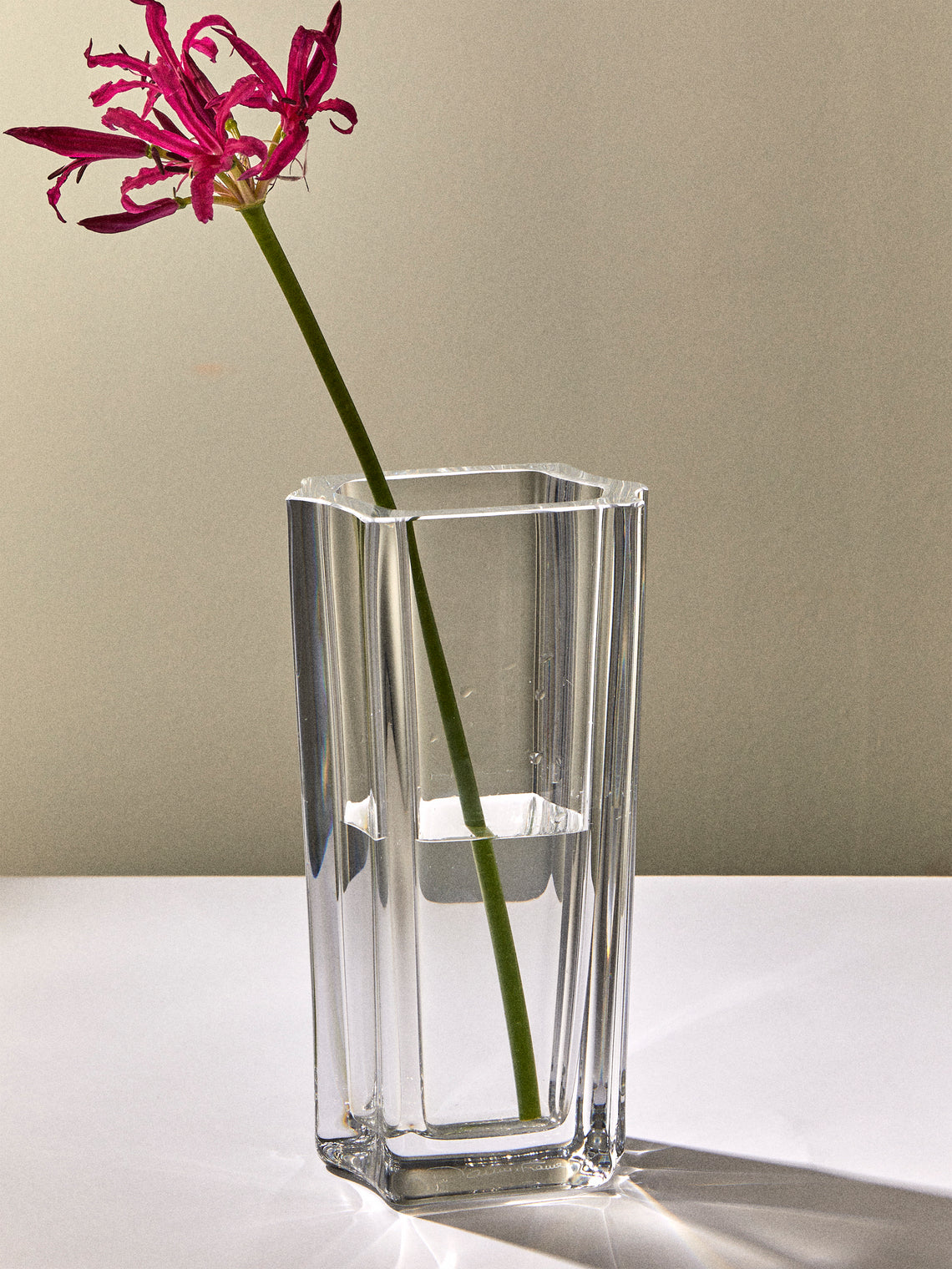 Antique and Vintage - 1970s Daum Crystal Vase (11in/28.5cm) - Clear - ABASK
