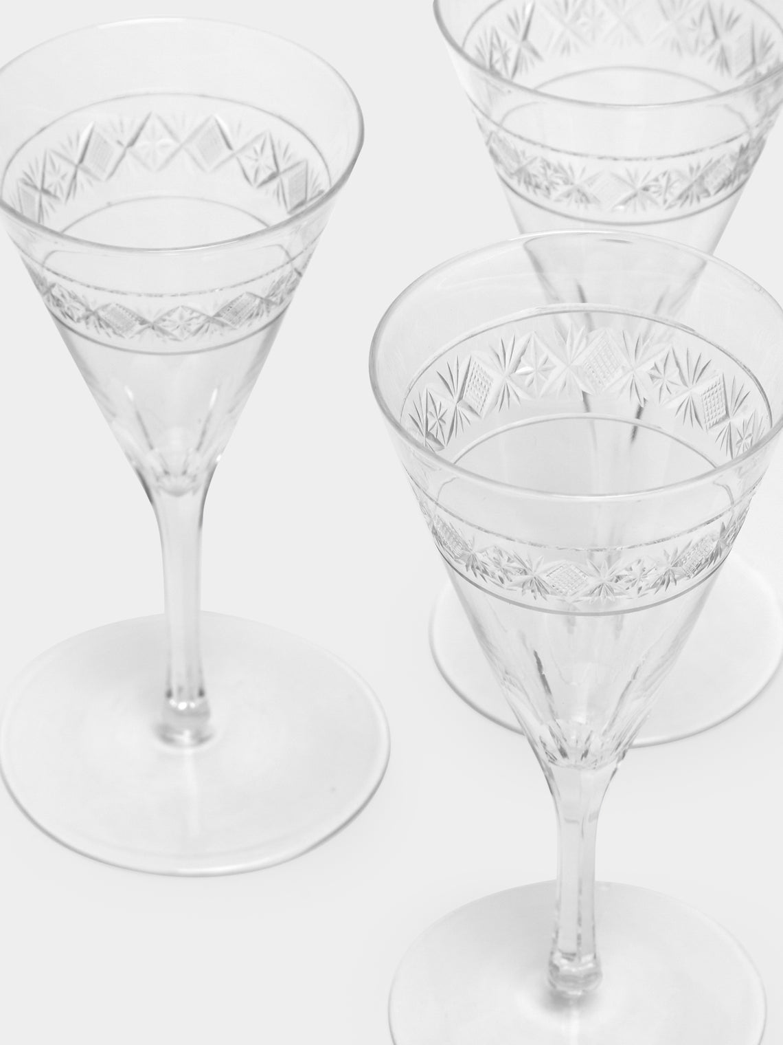 Antique and Vintage - 1900s Edwardian Cut Crystal Liqueur Glasses (Set of 6) - Clear - ABASK