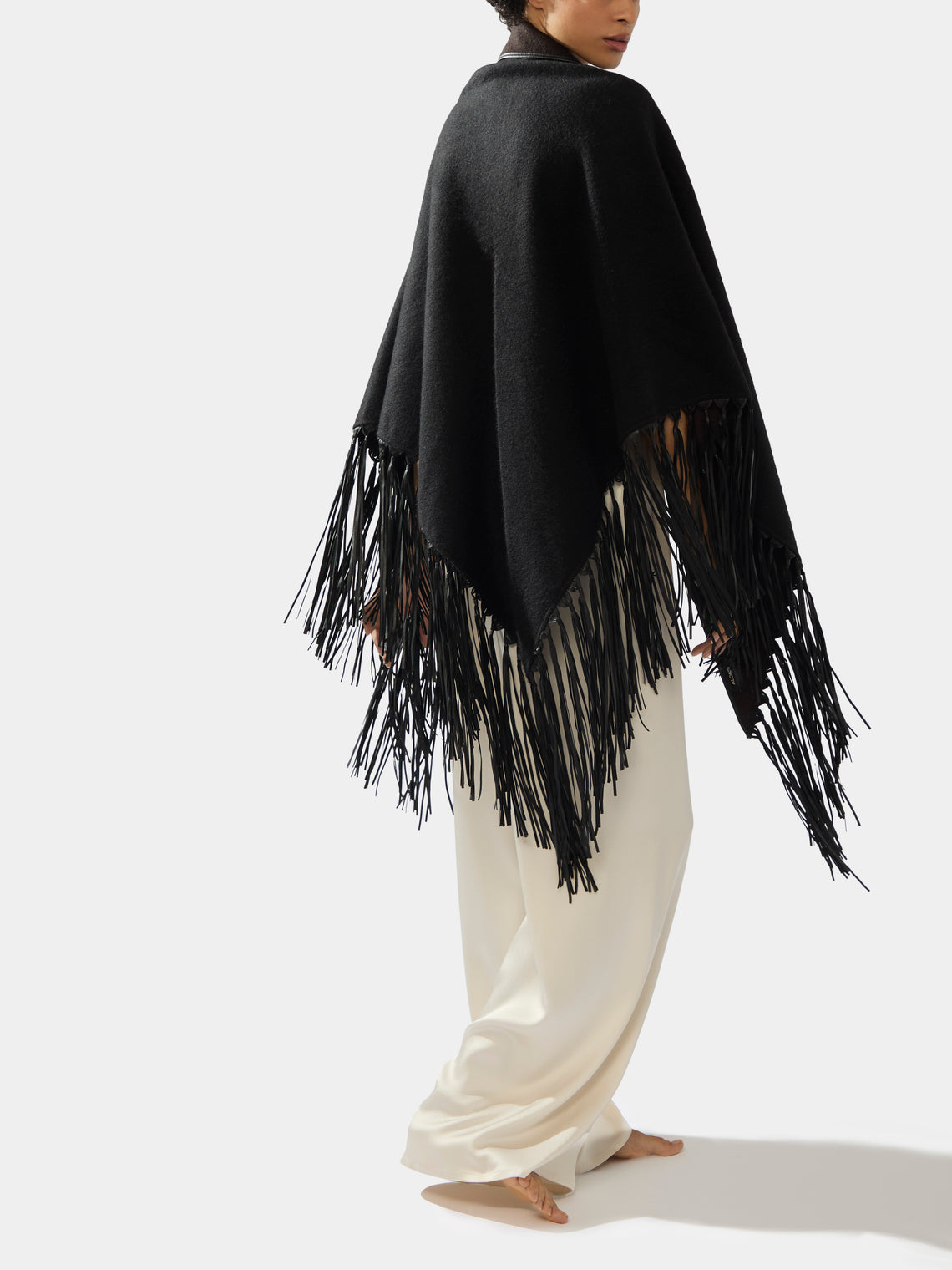 Women's Double-Faced Cashmere Long Shawl with Leather Fringing | One Size