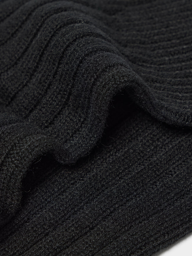 Maria La Rosa - Women's College Ribbed Cashmere Knee-High Socks | One Size - Black - ABASK