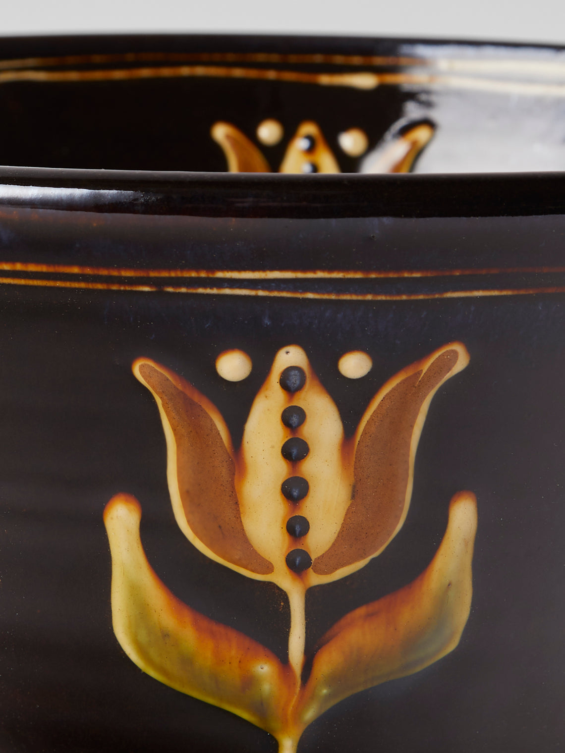 Fitch & McAndrew - Tulips Slipware Bowl - Black - ABASK