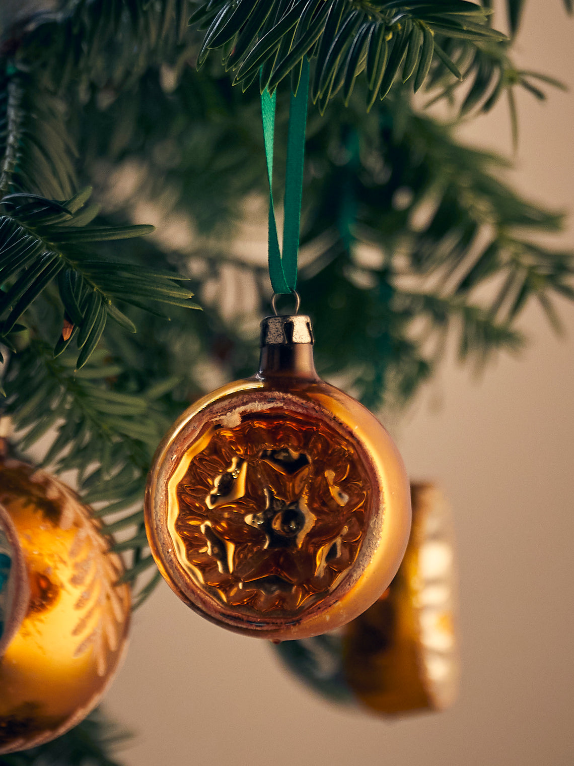 Antique and Vintage - Early-20th-Century Reflective Glass Baubles (Set of 5) - Yellow - ABASK